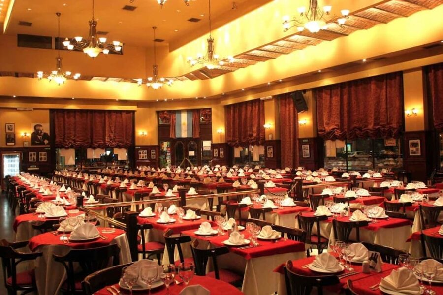 Esquina Homero Manzi Dinner and Tango Show - Watching the 70-minute tango performance