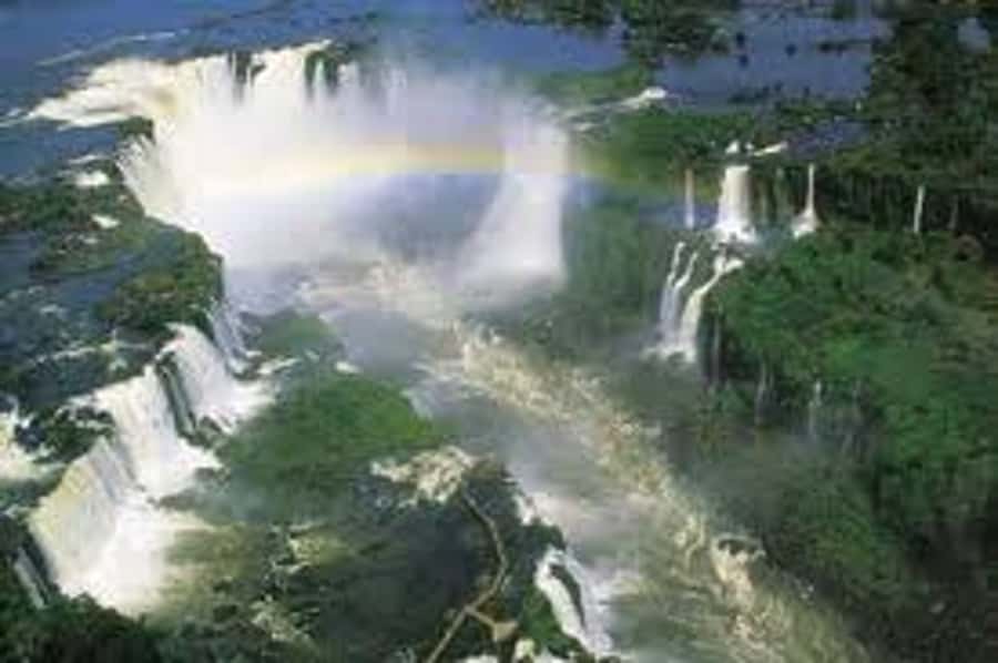 Explore Iguazu Falls in Brazil: An Unforgettable Experience - Key points at a glance