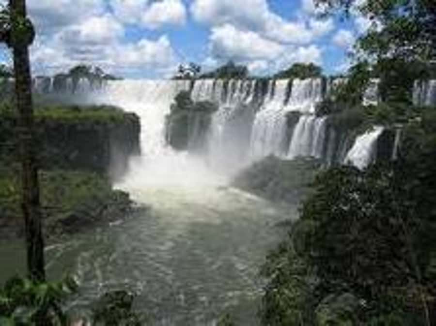 From Argentina: Iguazu Falls Brazil Side & Itaipu Dam - Crossing into Brazil: handle the paperwork first