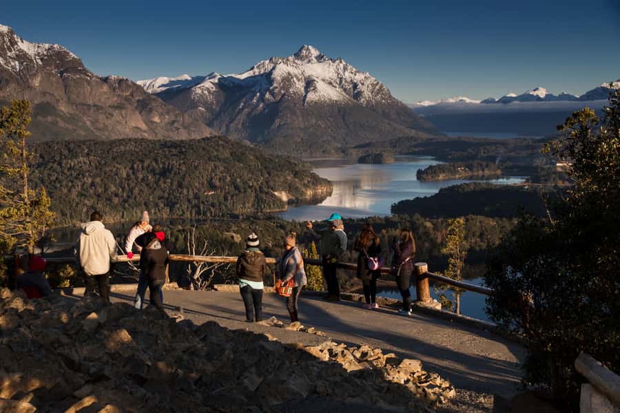 From Bariloche: Chico Circuit & Colonia Suiza Tour - Viewpoints and Puerto Pañuelo add local context