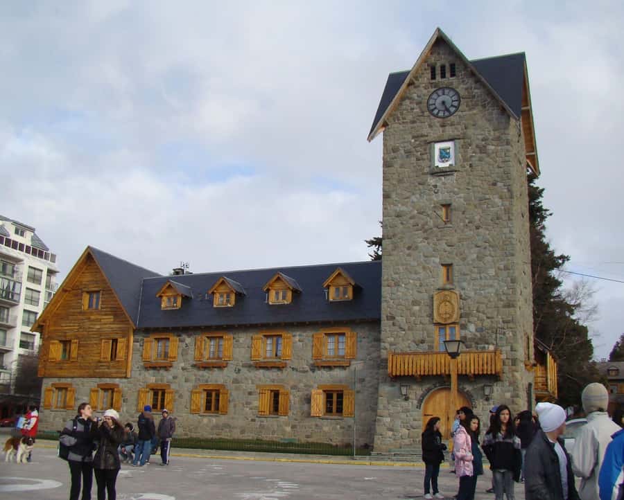 From Bariloche: Half-Day Circuito Chico Sightseeing Tour - What the $75 price really covers