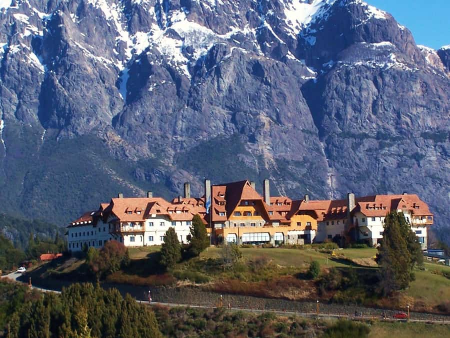 From Bariloche: Half-Day Circuito Chico Sightseeing Tour - Timing, languages, and the one booking caution
