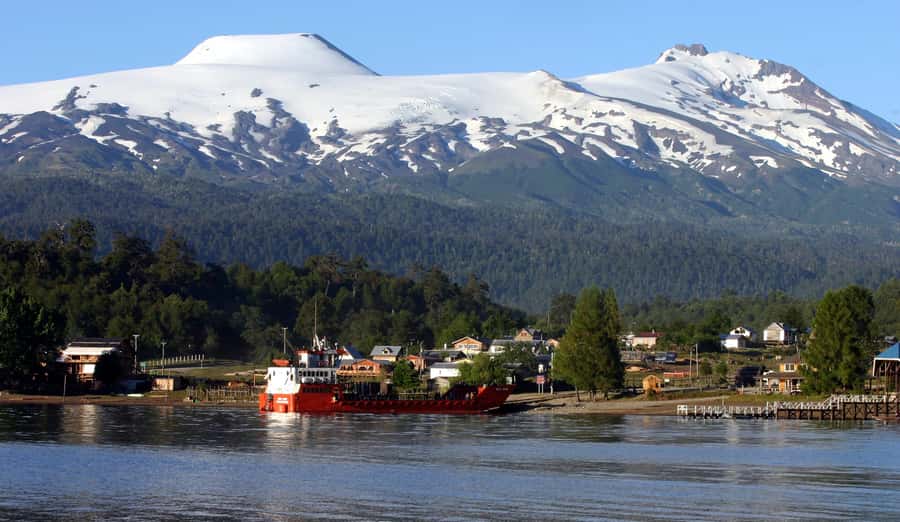 From Bariloche: San Martin de los Andes and 7 Lakes Circuit - San Martín de los Andes and Lake Lácar