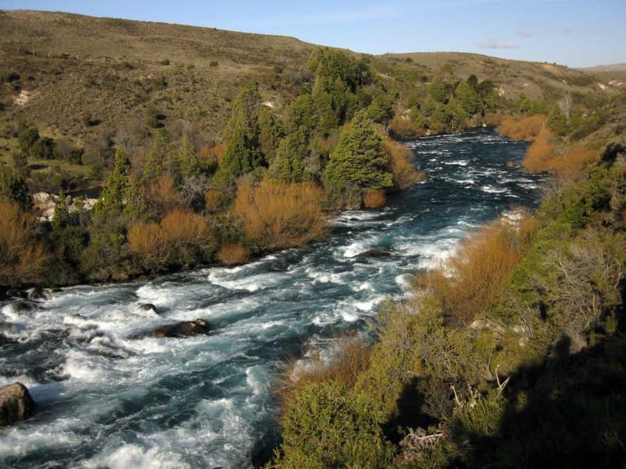 From Bariloche: San Martin de los Andes and 7 Lakes Circuit - Villa La Angostura and the start of the lake sequence
