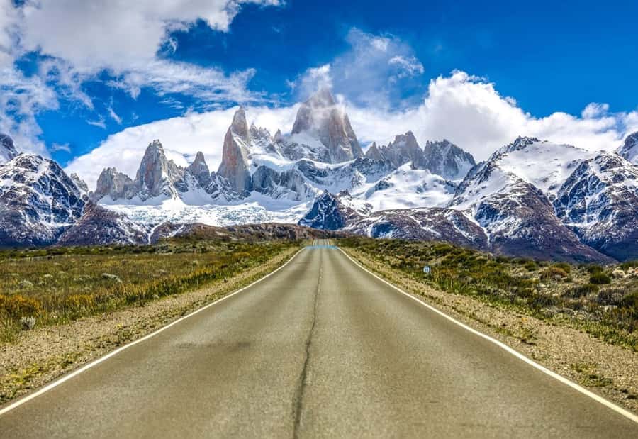 From El Calafate: El Chalten Full-Day Tour and Short Hike - Crossing Santa Cruz to Estancia La Leona
