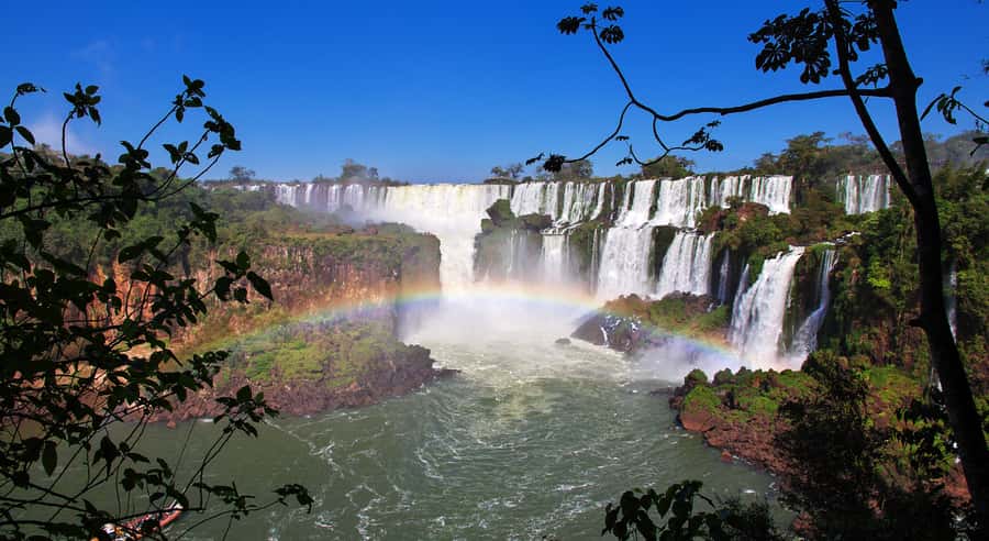 From Foz do Iguaçu: Argentinian Iguazu Falls with Ticket - From Foz do Iguaçu to the Argentine border