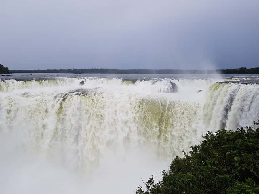 From Foz do Iguaçu: Iguazú Falls Boat Ride Argentina - Key points to know before booking
