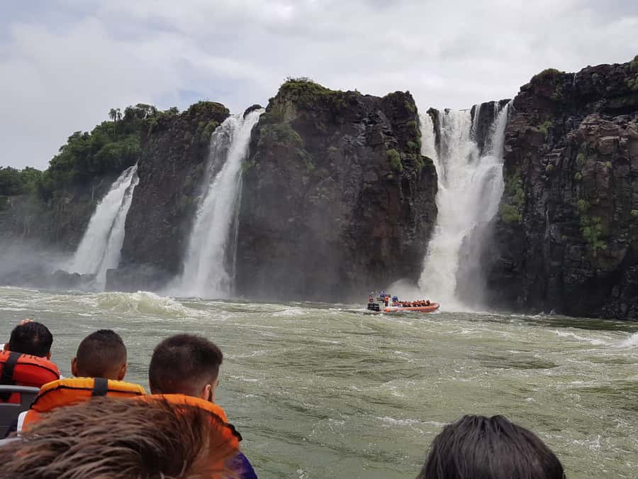 From Foz do Iguaçu: Iguazú Falls Boat Ride Argentina - Why the Argentine side makes a strong full-day visit