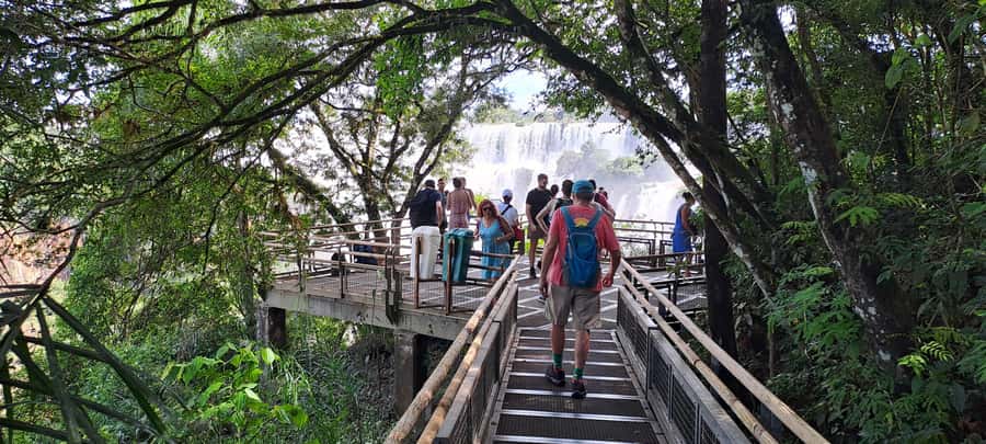 From Foz do Iguaçu: Tour to Argentinian Falls - Is the $75-plus total a good value?