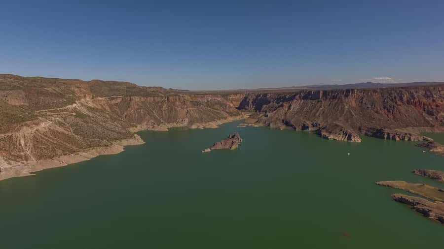 From Mendoza: Atuel Canyon Day Trip - Los Nihuiles: water, power, and wide views