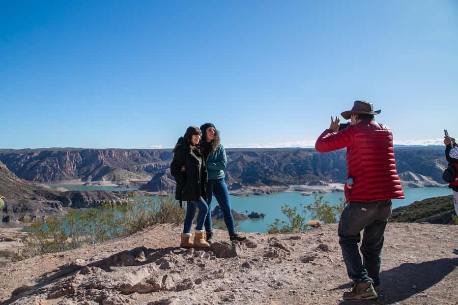 From Mendoza: Atuel Canyon Day Trip - Leaving Mendoza for the Uco Valley