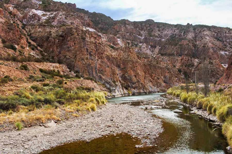 From Mendoza: San Rafael Sightseeing and Atuel Canyon Tour - Valle Grande Dam and the Atuel Canyon