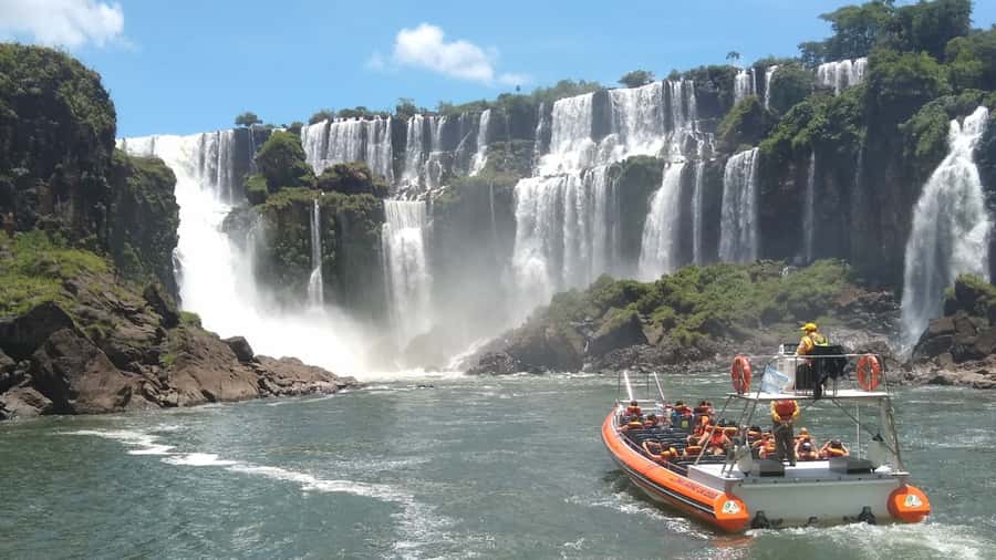 From Puerto Iguazu: Argentinian Iguazu Falls with Boat Ride - Why this Argentinian Falls tour works