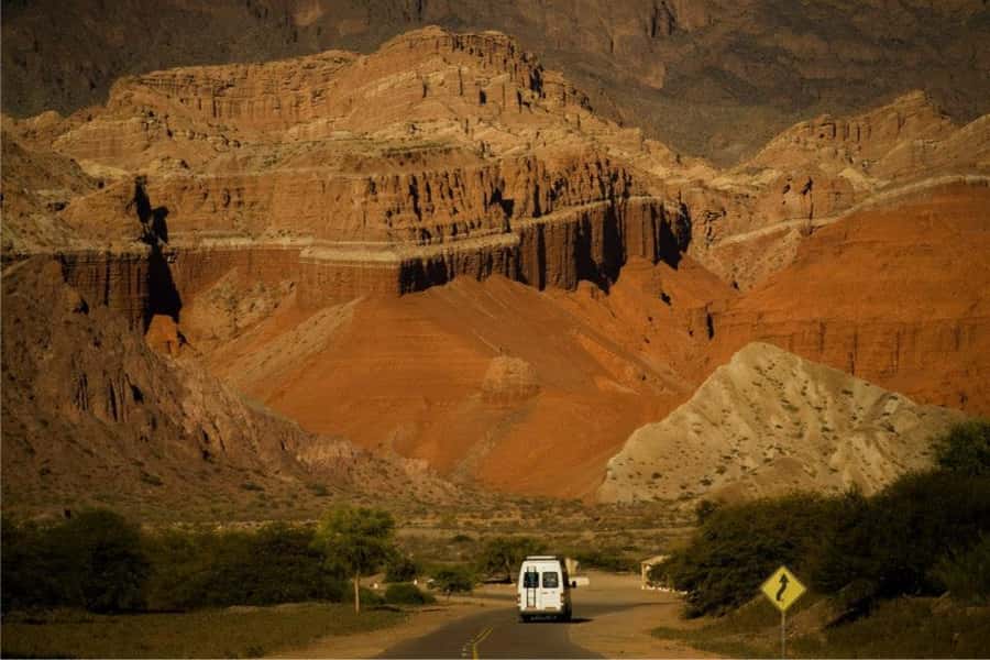 From Salta: Full-Day Tour to Cafayate with Wine Tasting - From Salta’s tobacco fields to the Lerma Valley