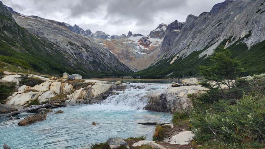 From Ushuaia: Tierra del Fuego Emerald Lagoon Trekking Tour - Laguna Esmeralda Trek: Key Points