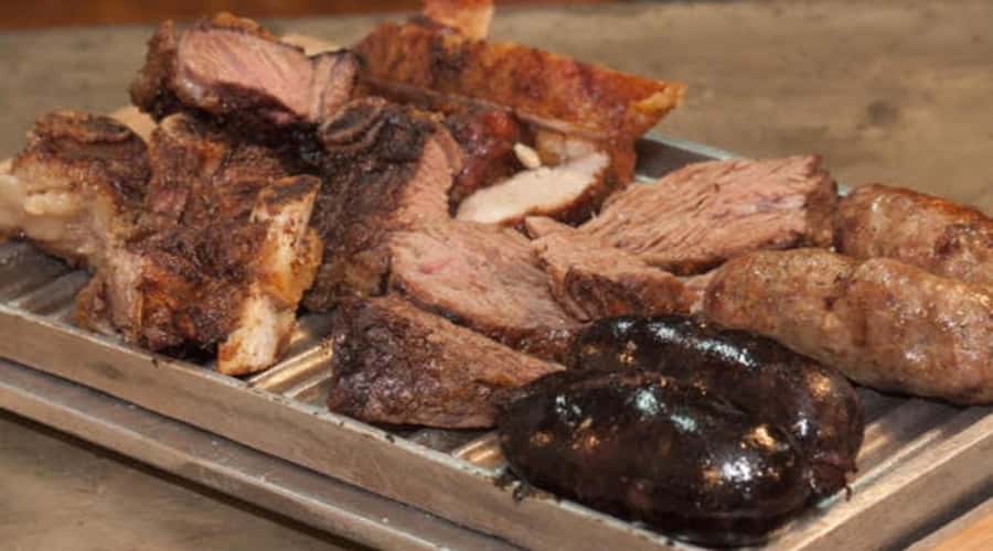 Full-Day at Santa Susana Ranch with BBQ, Drinks and Show - Key points to know before booking