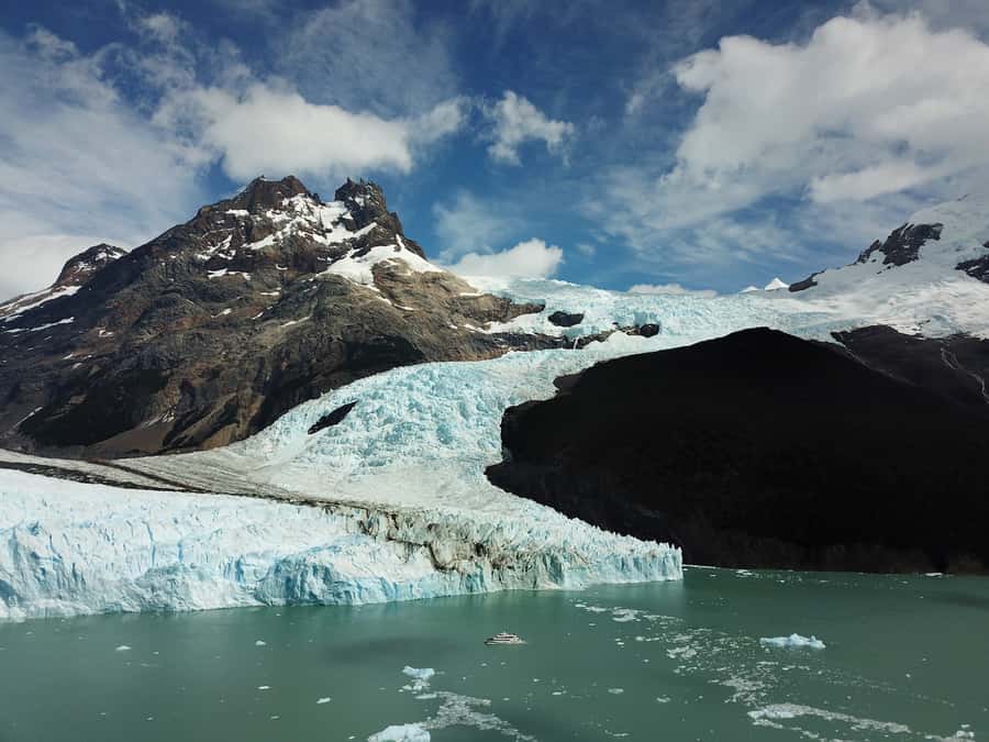 Gourmet Glacier Cruise & Footbridges of Perito Moreno - A long day built around ice