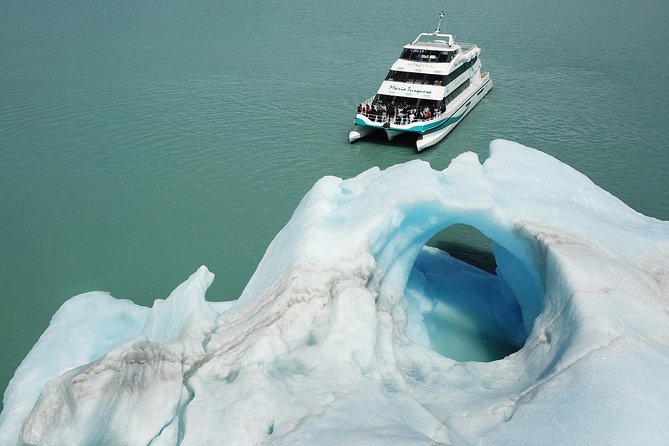 Gourmet Glaciers Navigation - Catamaran comfort and onboard service