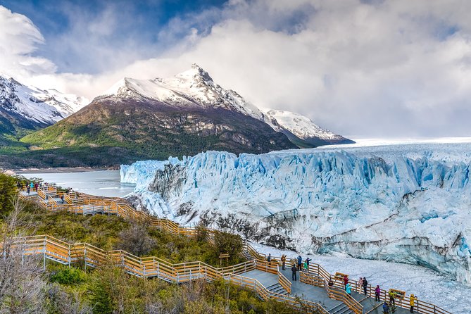 Gourmet Glaciers Navigation - Spegazzini Glacier at 300 meters