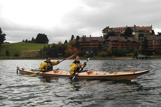 Half a day of kayaking on Lake Moreno in private service - Paddling toward Cerro López and Rabbit Island