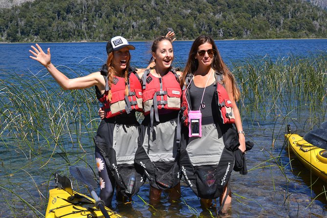 Half a day of kayaking on Lake Moreno in private service - Booking, weather, and cancellation details