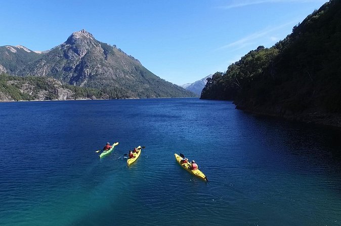 Half a day of kayaking on the Nahuel Huapi lake in private service - A quiet corner of the park