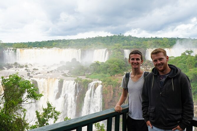 Iguazú Experience in 2 days: Argentine and Brazilian Falls - The tricky middle: changing guides and meeting points