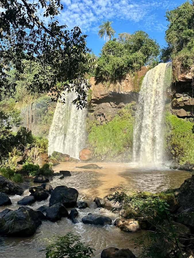 Iguazu Falls: Brazil & Argentina in One Day (Private) - Two countries, one spectacular day