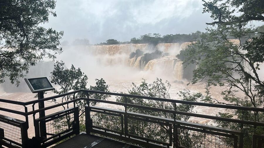 Iguazu Falls: Brazil & Argentina in One Day (Private) - Who should book this Iguazu Falls tour?