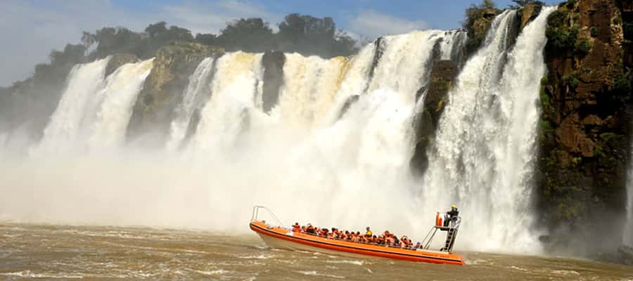 Iguazu Falls: Gran Aventura Boat and Argentinian Falls Tour - The 4x4 jungle ride adds context