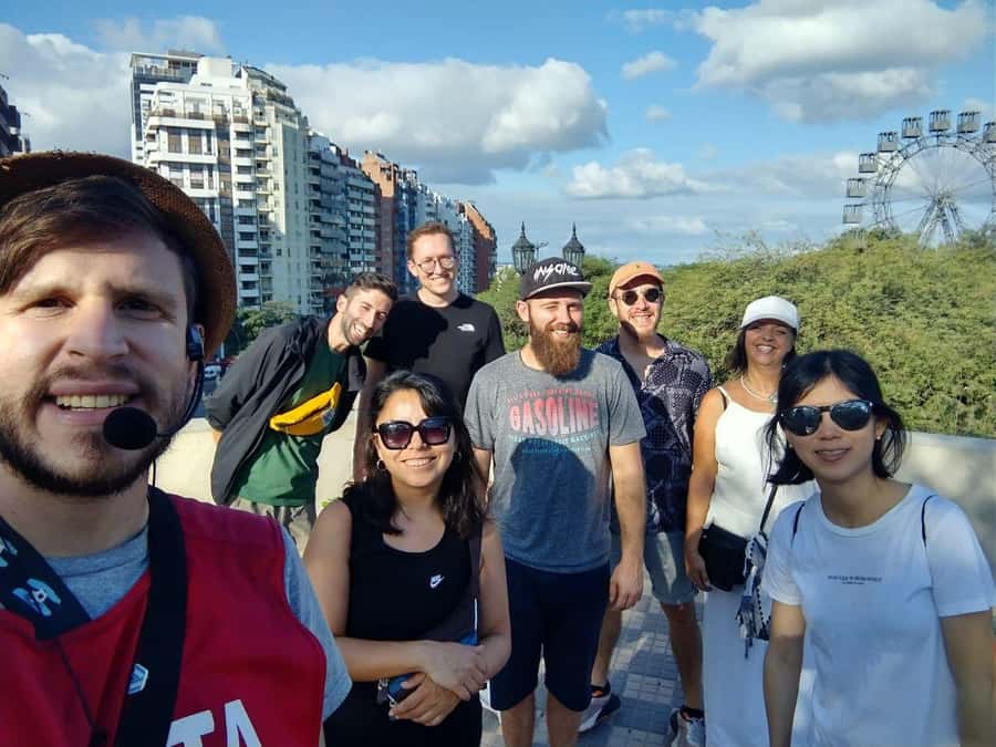 La Docta Free Walking Tour "Córdoba La Moderna". - Small details that make the walk go better