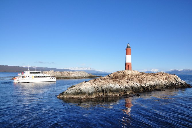 Martillo Island: Boat Trip to the Penguin Colony & Beagle Channel - Leaving Ushuaia from the Tourist Port