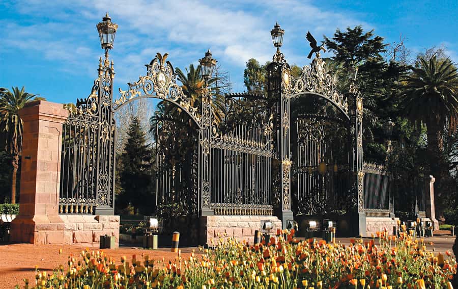 Mendoza: City tour with visit to General San Martin Park - Pickup, cost, and what you receive
