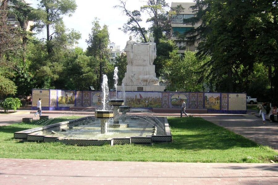 Mendoza: City tour with visit to General San Martin Park - Malvinas Argentinas Stadium and modern national memory