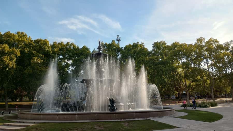 Mendoza: Half-Day Sightseeing Tour - Lago General Espejo and the quieter side of the route