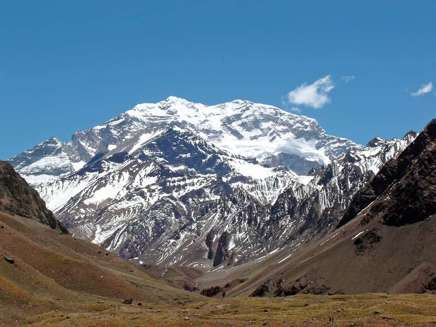 Mendoza: High Mountain Experience, a Tour through the Andes - Puente del Inca and its thermal colors