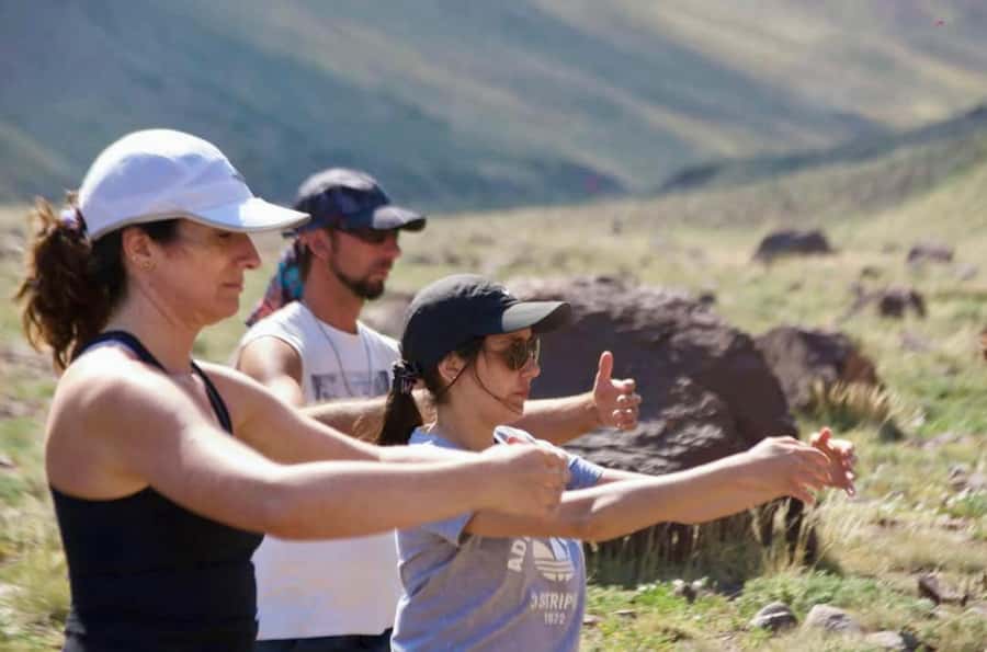 Mendoza: Hiking, Meditation & Yoga in the Andes with Lunch - Welcome, safety, and the first mountain views