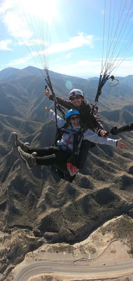 Mendoza: Paragliding Tandem Flight with Instructor - The waiting time needs realistic expectations