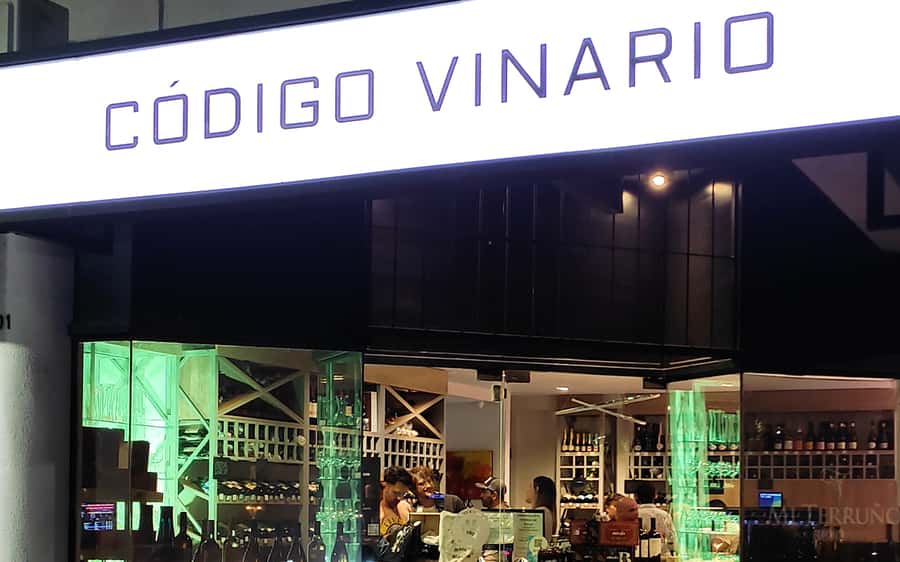 Mendoza: Premium Wine Tasting - What the Food Board Adds