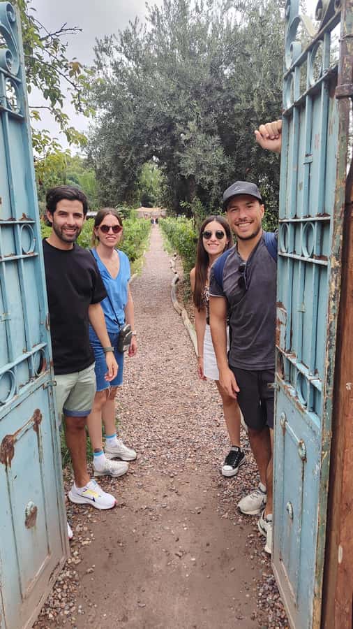Mendoza: Top Wineries Guided Tour with Transportation - Key points to know before booking