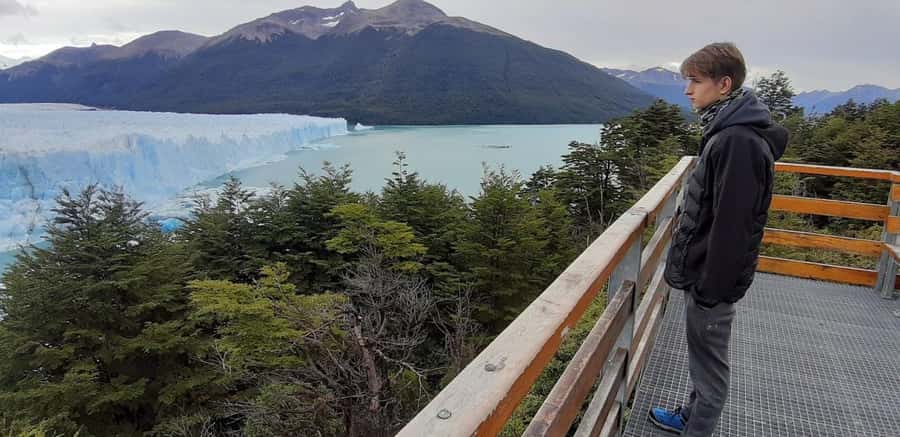 Moreno Glacier: Tour from El Calafate with tour guide, walkways, and boat ride - The walkways, balconies, and best viewing time
