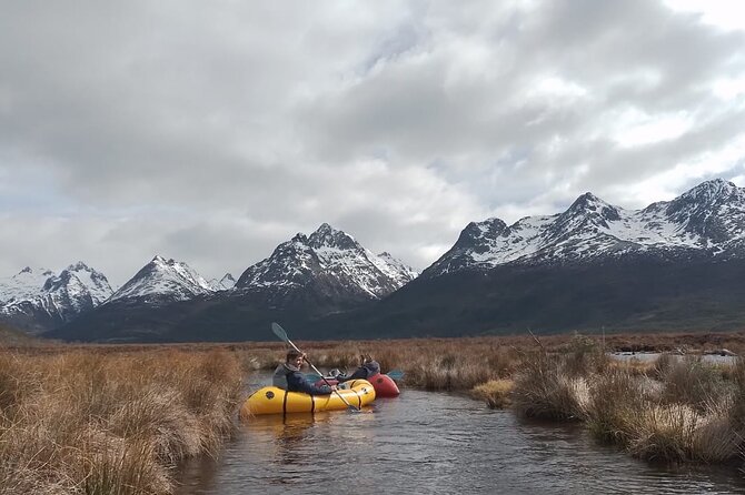 Packrafting experience along the Olivia River - The 40-minute walk to Mariposa Lagoon