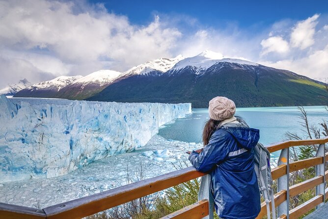 Perito Moreno Glacier Experience with Boat Navigation !! - A seven-hour day from your hotel and back