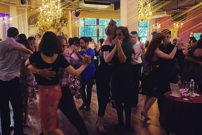 Private Underground Tango Immersion - The ride from the studio to a local milonga