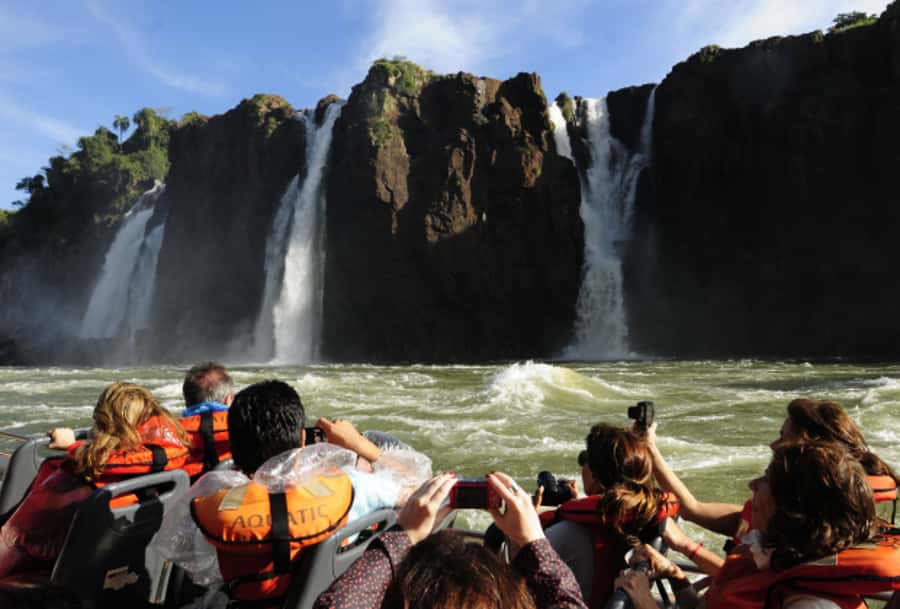 Puerto Iguazu: Argentine Falls & Great Adventure Boat - What $177 buys you, and what it does not