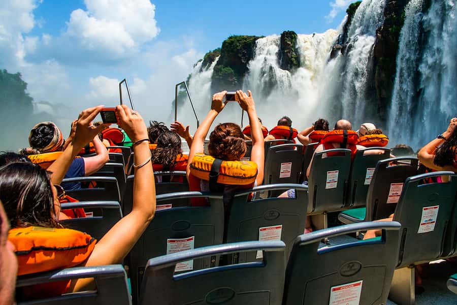 Puerto Iguazú: Iguazú Falls Adventure with 4WD & Boat Ride - The Yacaratiá trail and the advertised 4WD ride