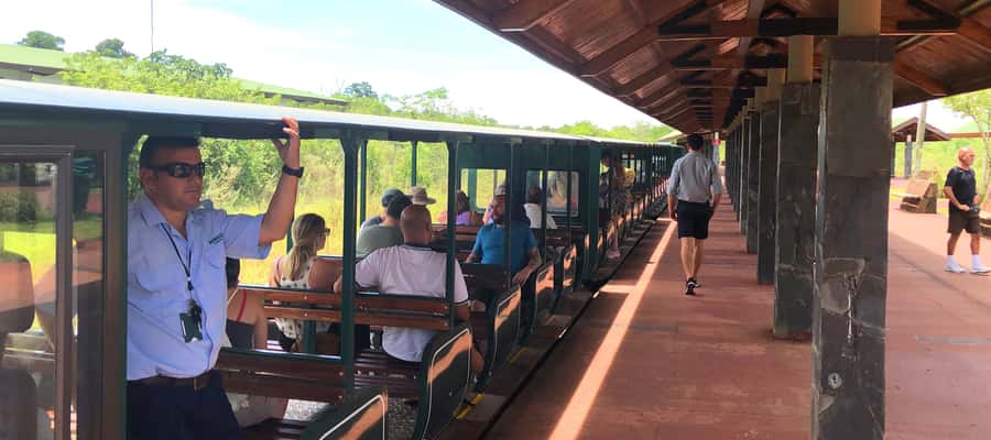 Puerto Iguazu: Iguazu Falls Argentinian Side Full-Day Tour - Early pickup from Puerto Iguazú