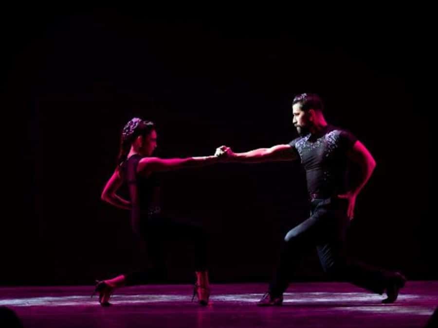 Puerto Iguazú: Madero Tango Show with Optional Dinner - Timing, transport, and practical planning