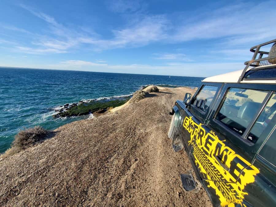 PUERTO MADRYN: 4 X 4 ADVENTURE EXPERIENCE ON THE MOST BEAUTIFUL BEACHES! - The Folias shipwreck at Paraná beach