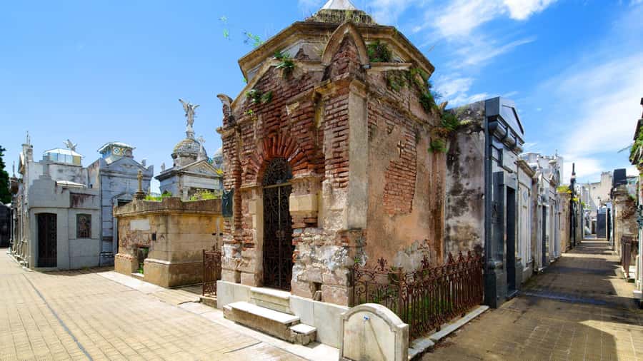 Recoleta & Cemetery for curious people - Mansión Estrugamou and the world of grand residences